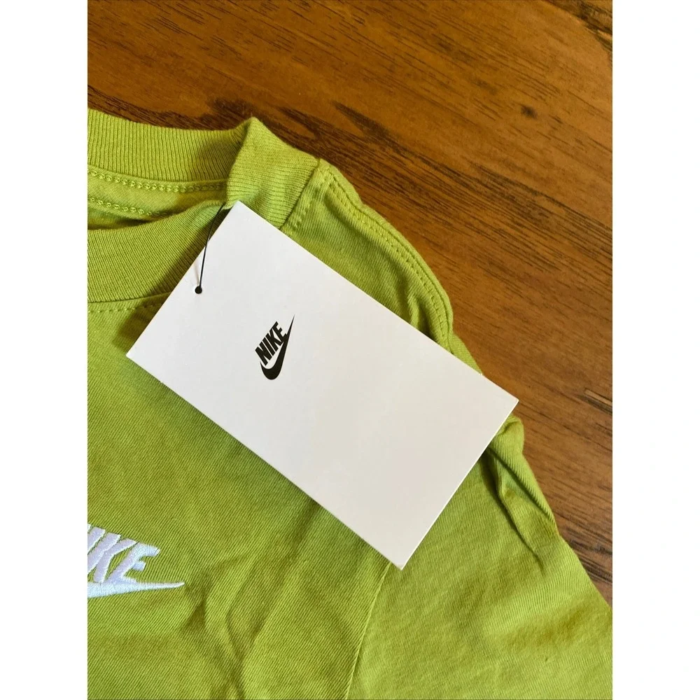 Nike Kids Sportswear T-Shirt Lime Green White Logo AR4078-392‎ Kids X-Small